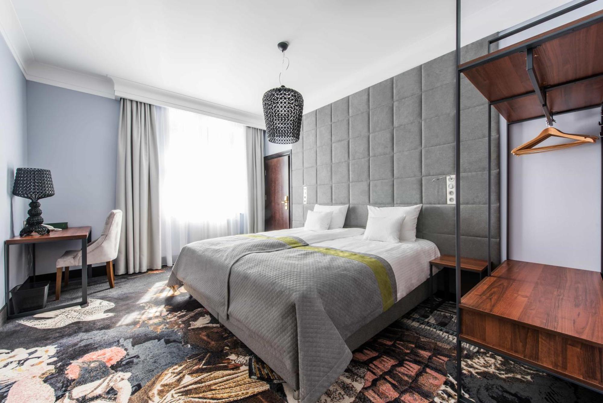 Hotel Anders Старе-Яблонкі Екстер'єр фото